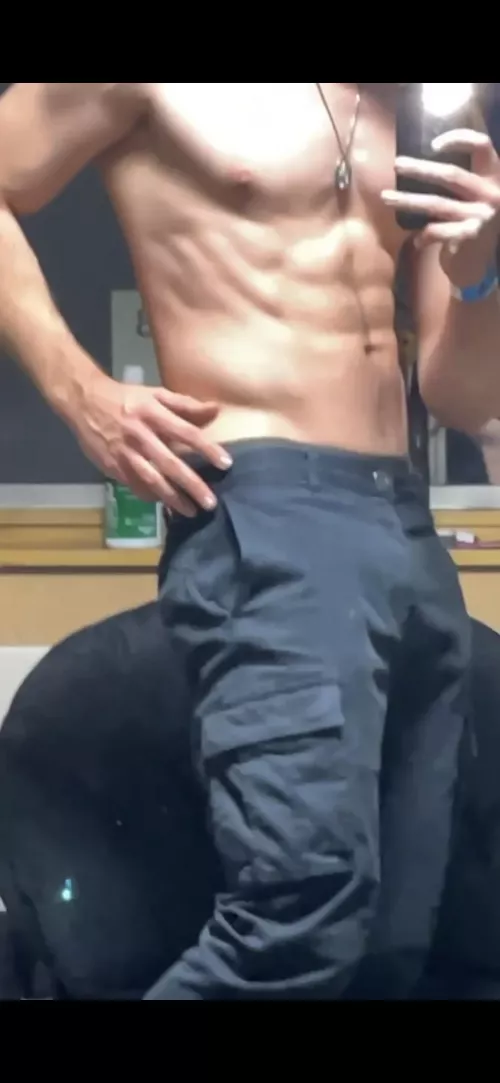 Let your hands wander ❤️