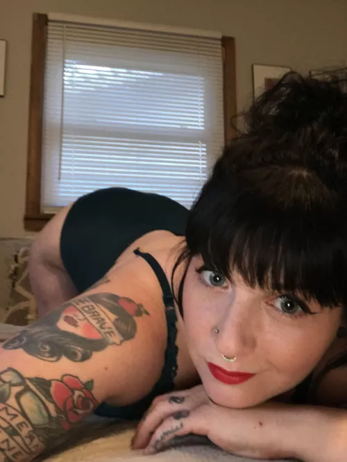 Let’s listen to vinyl and make you cum….