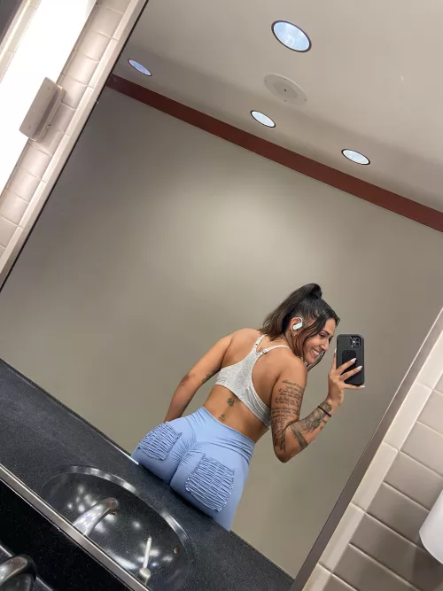 Let’s smoke a blunt ✨