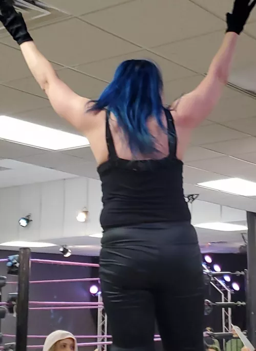 Leva Bates 🍑