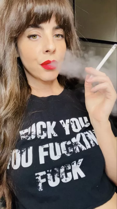 Lipstick & Cigarettes 💋💨💨💨