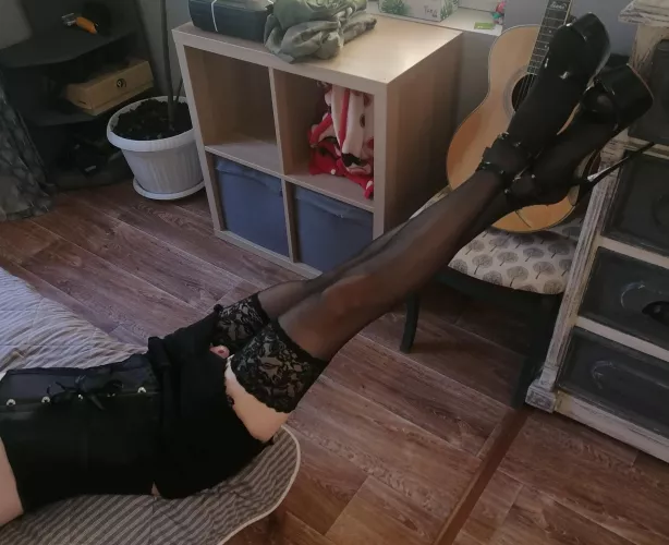 Long AF legs, small AF dick in chastity! 🔥
