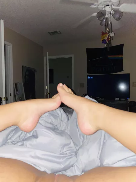 Look at that👣👅😍