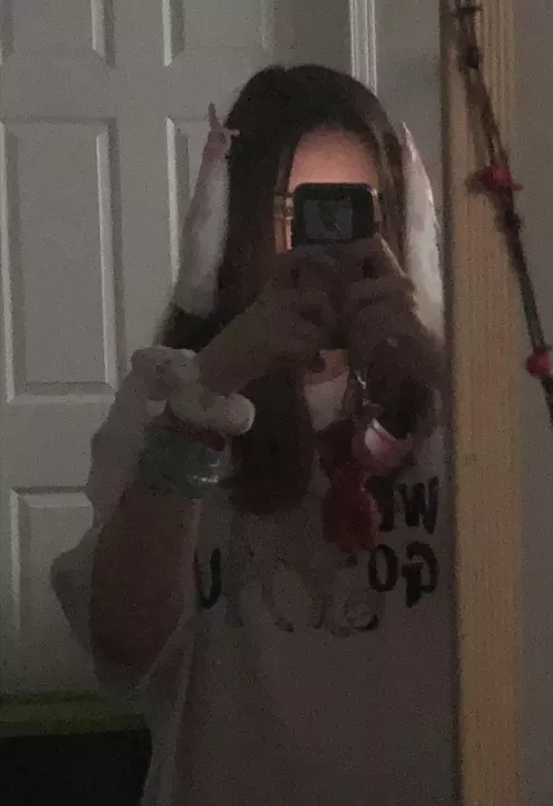 looking for a mommy :<