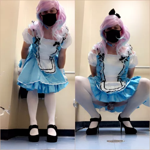 Looks like my Alice (Erica) is definitely going down to rabbit hole for a wonderful time in wonderland 😛