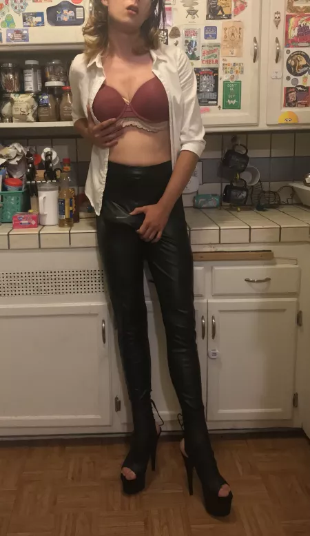 Lotta meetings today, your boss could use some help relieving all the tension 😘