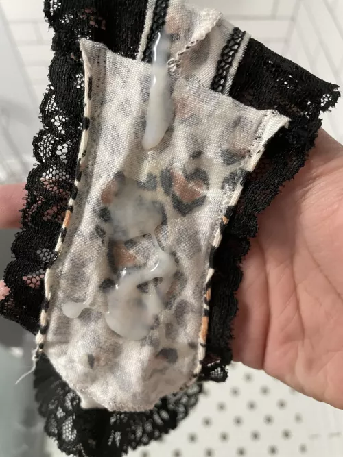 Love it when my gf gives me her panties to use