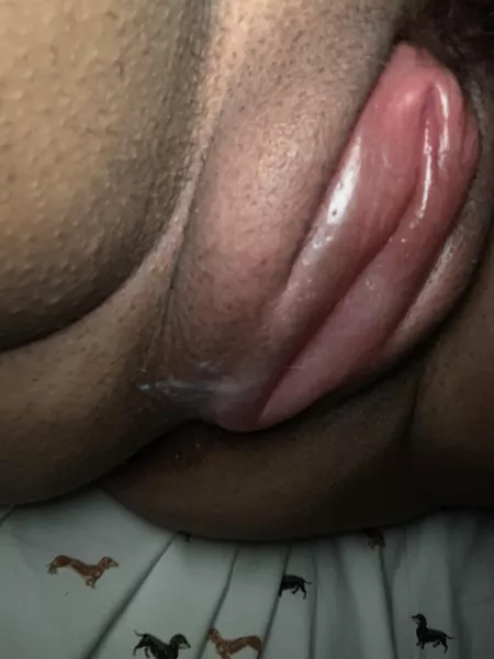 Love pumping this hard. It’s so sensitive I can cum when I walk 💦💦💦