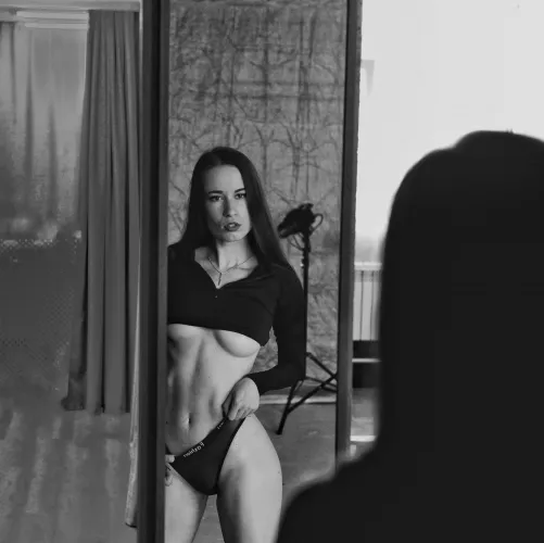 Love this pic🖤🖤🖤