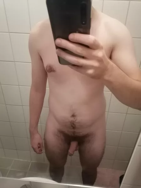 [M, 27, 78kg, 180cm] Put on a tiny bit of weight since I last posted 2 months ago, and along with the exercise I've added into my routine I'm starting to feel a lot better about how my body looks