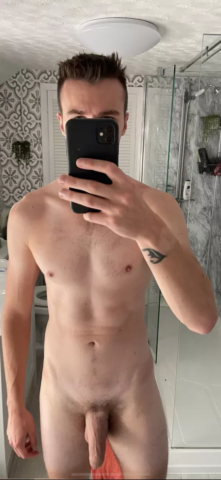 [m] rate my naked body 😉
