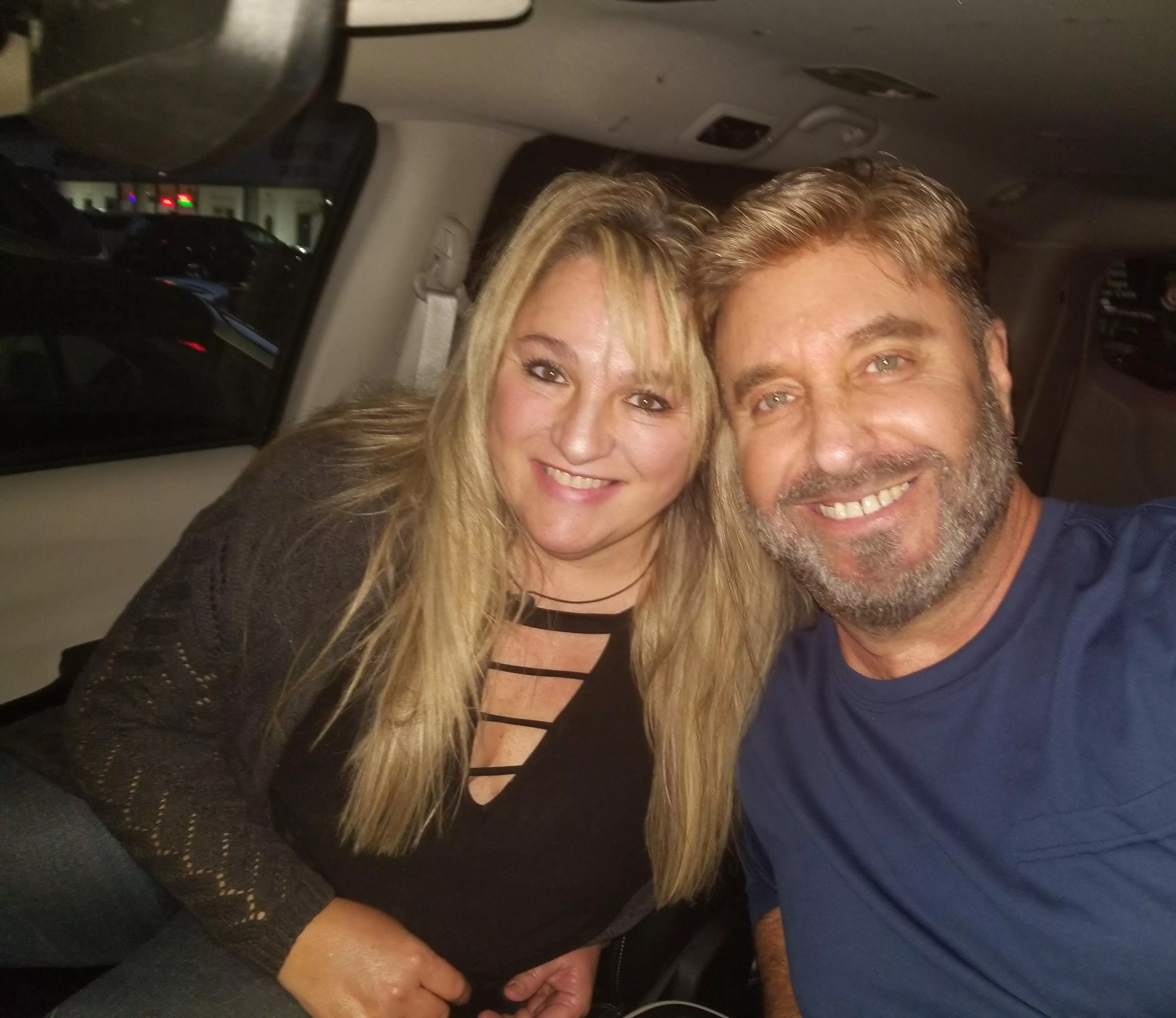 Married 30yrs. Hubby watching football, dinner in the oven. Thought I'd enjoy my free time with a little Q and A on here for a bit. Ask me anything but no DMs please š„° Married 30yrs. Hubby watching football, dinner in the oven. Thought I'd enjoy my free time with a little Q and A on here for a bit. Ask me anything but no DMs please š„°