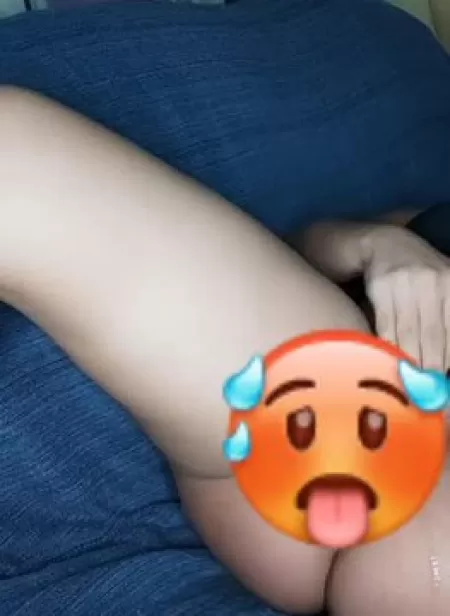 masturbating for 6 minutes,🤤🤤 really wanting to come from the beginning until I can't take it anymore, squirt orgasm without stopping 🥵🥵💦💦 for the purchase of this video you have another gift 😈😈