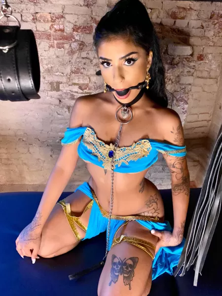 May I be your kinky Princess Jasmine fucktoy? 😼
