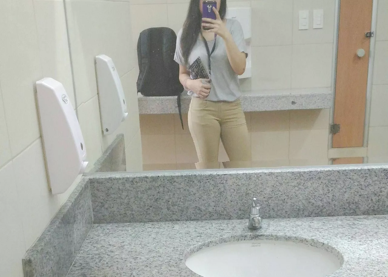 Me as a student. Prob the most covered up you've seen me 😂 hope your year is doing well and school/work isn't keeping you too busy! Me as a student. Prob the most covered up you've seen me 😂 hope your year is doing well and school/work isn't keeping you too busy!