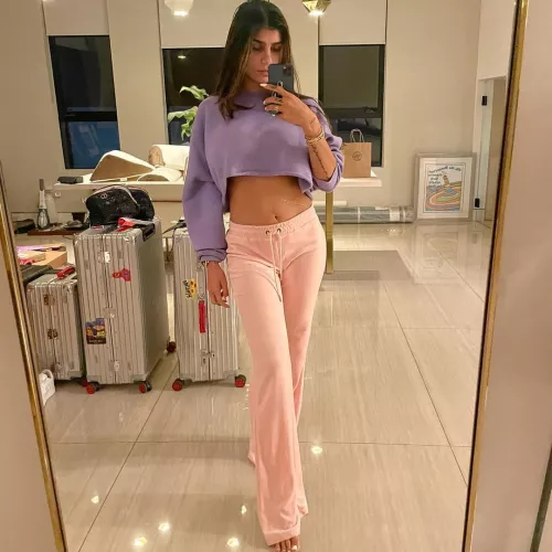 Mia should have showed these beauties off more