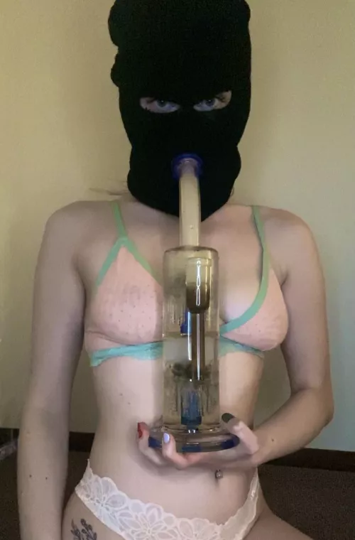 Mid sesh and I look at you like this, what do you do😮‍💨