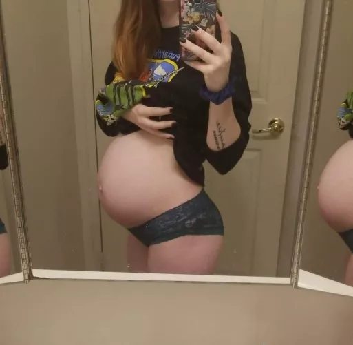 Missing my bump like crazy... I think it's time for a third