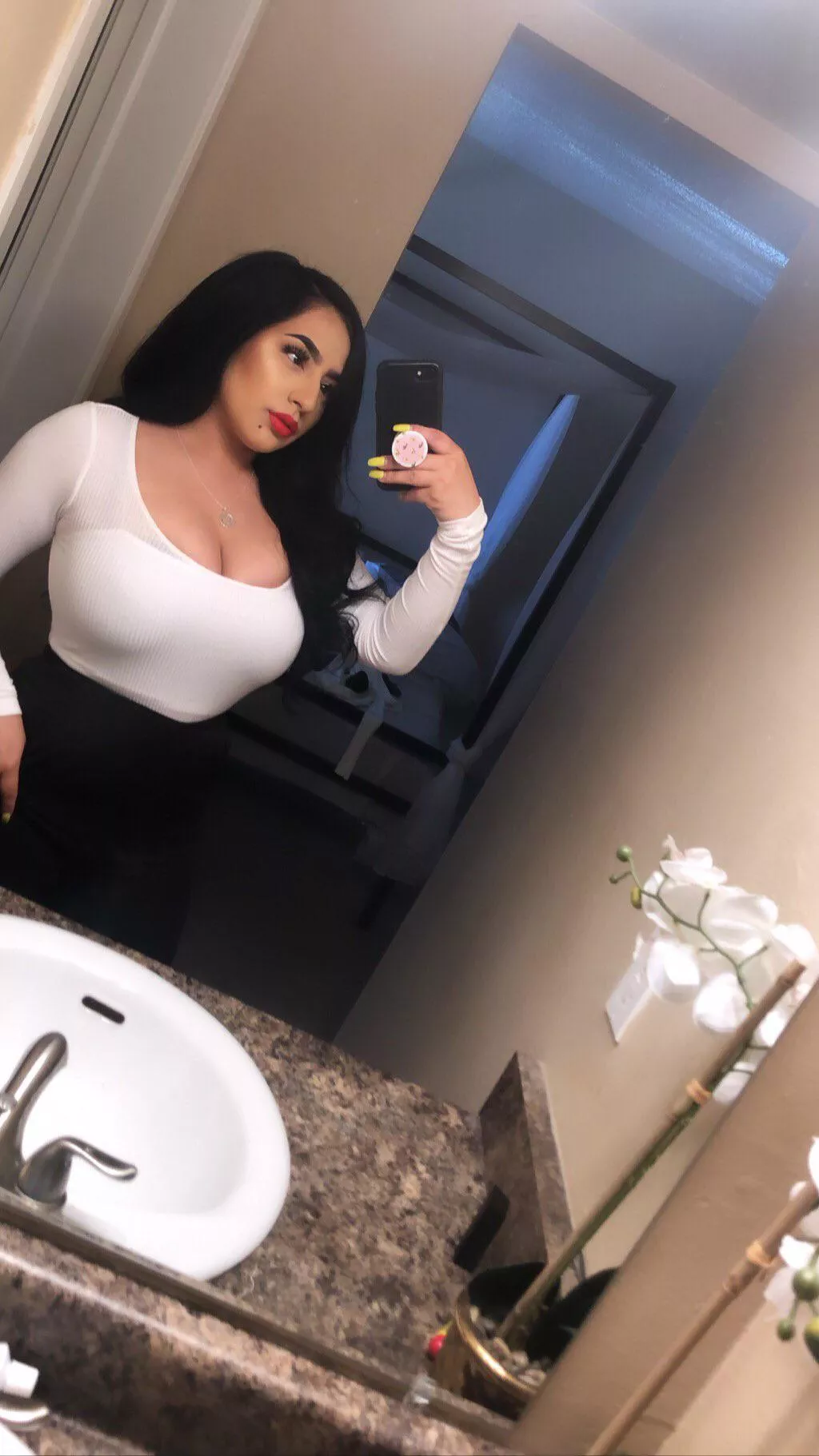 Mom went out clubbing tonight and still hasn’t came home yet.is she out with you?😫what is she doing pm to chat Mom went out clubbing tonight and still hasn’t came home yet.is she out with you?😫what is she doing pm to chat