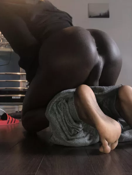 Mount and breeed please 🥺 k ik: Blckbttmboy