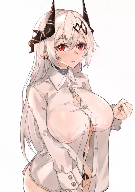 Mudrock wearing Dokutah’s shirt