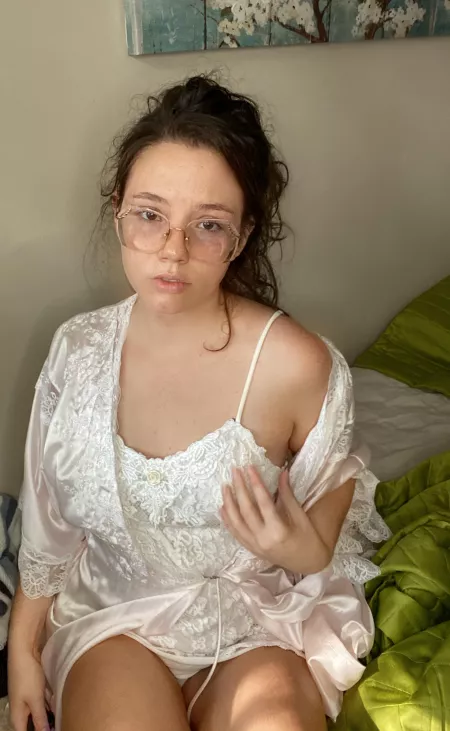 My Bf is about to fill my face up with a hot load