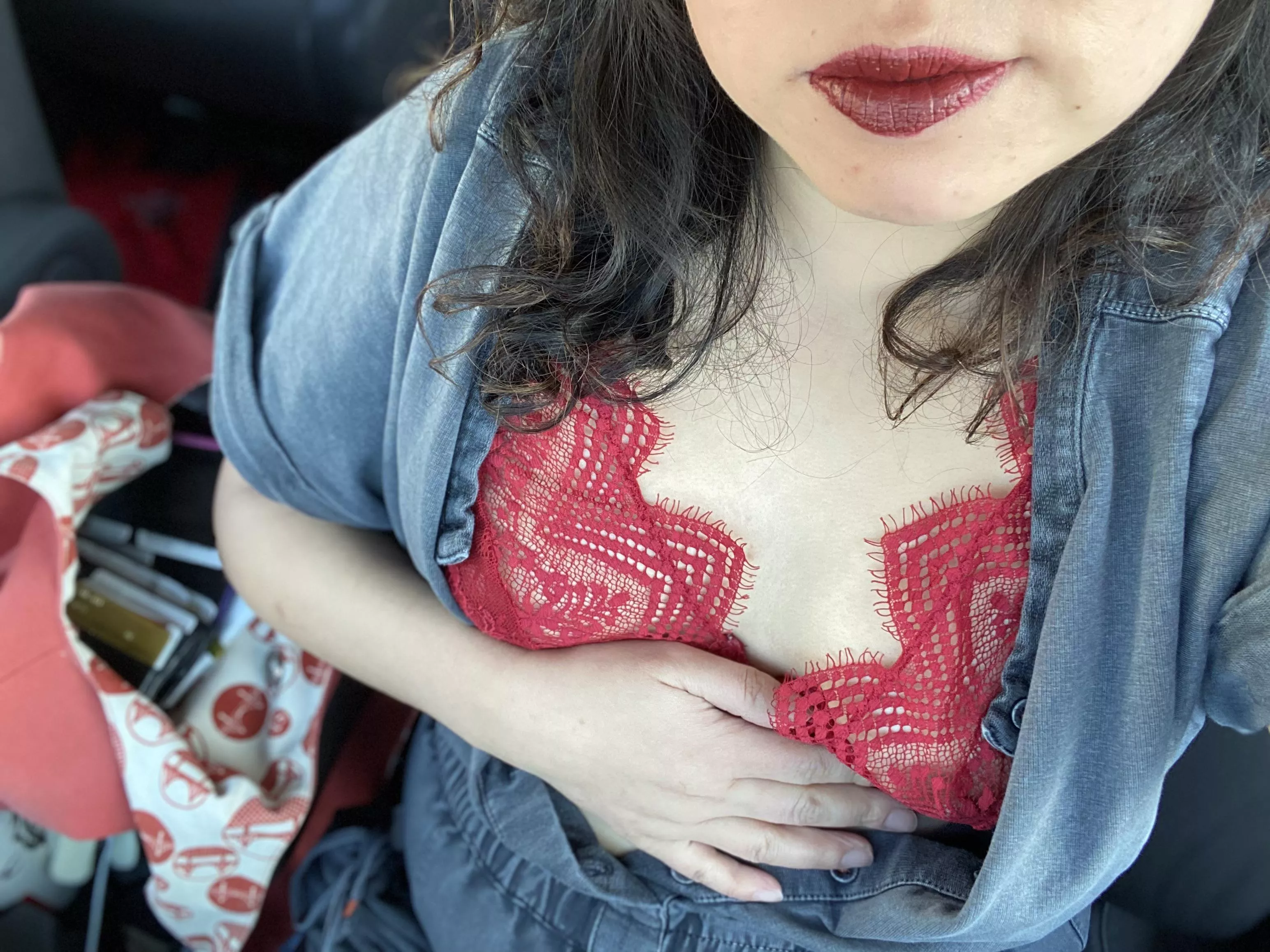 My bras are sad they have been ignored during quarantine. Everyone is clamoring for tits and my bras are about to go on strike. (F, 40, married, 2 kids, loves lingerie, wants equal love for bras too.) My bras are sad they have been ignored during quarantine. Everyone is clamoring for tits and my bras are about to go on strike. (F, 40, married, 2 kids, loves lingerie, wants equal love for bras too.)