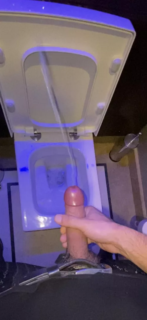 My dick is fucking explosiveπ¨π¦π§