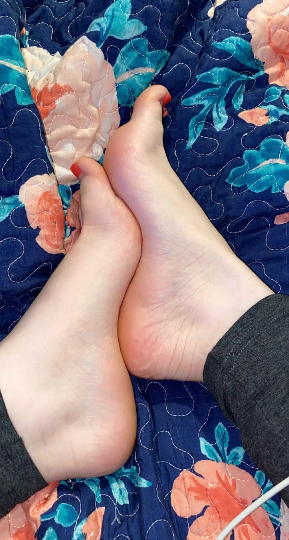 My feet are perfectly aligned, perfect for your you know what๐๐
Last day for a week free trialโค๏ธ My feet are perfectly aligned, perfect for your you know what๐๐
Last day for a week free trialโค๏ธ