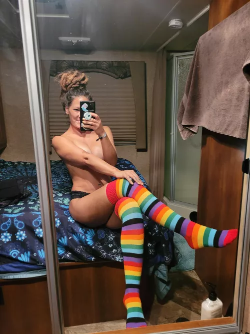 My friend gifted me these socks 🏳️‍🌈 (f) What do you think?