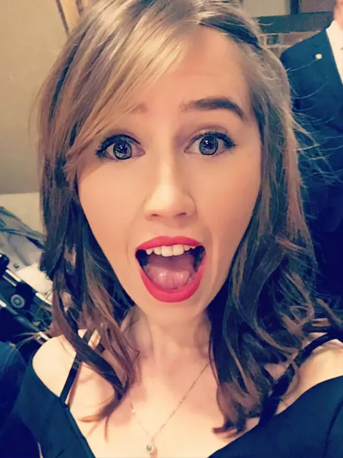 My girlfriend needs cock on her face. Kik me for more too: whodoneitab