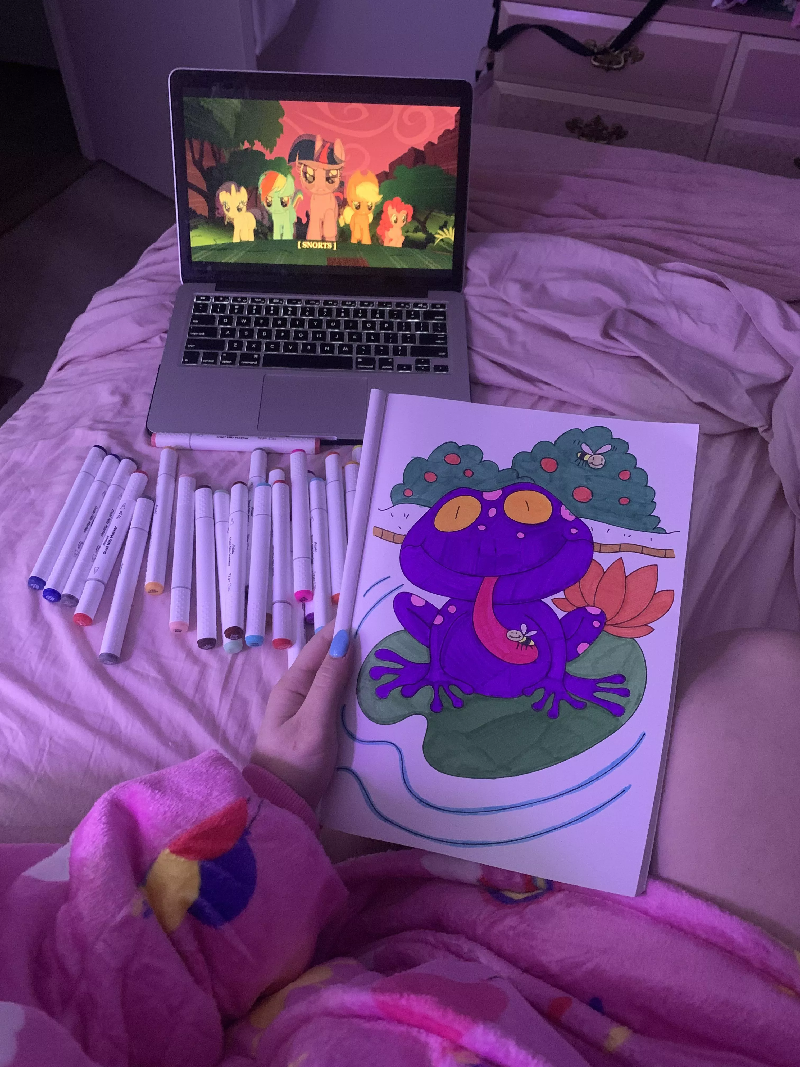 My little pony and colouring in with my Pooh bear oodie on hehe bestest time 🥰💖