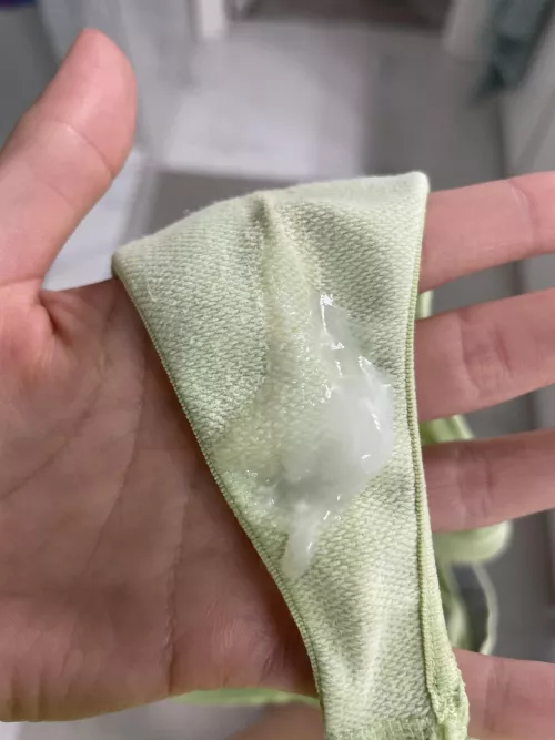 My panties from today 💚 Wouldn’t want them to go to waste.