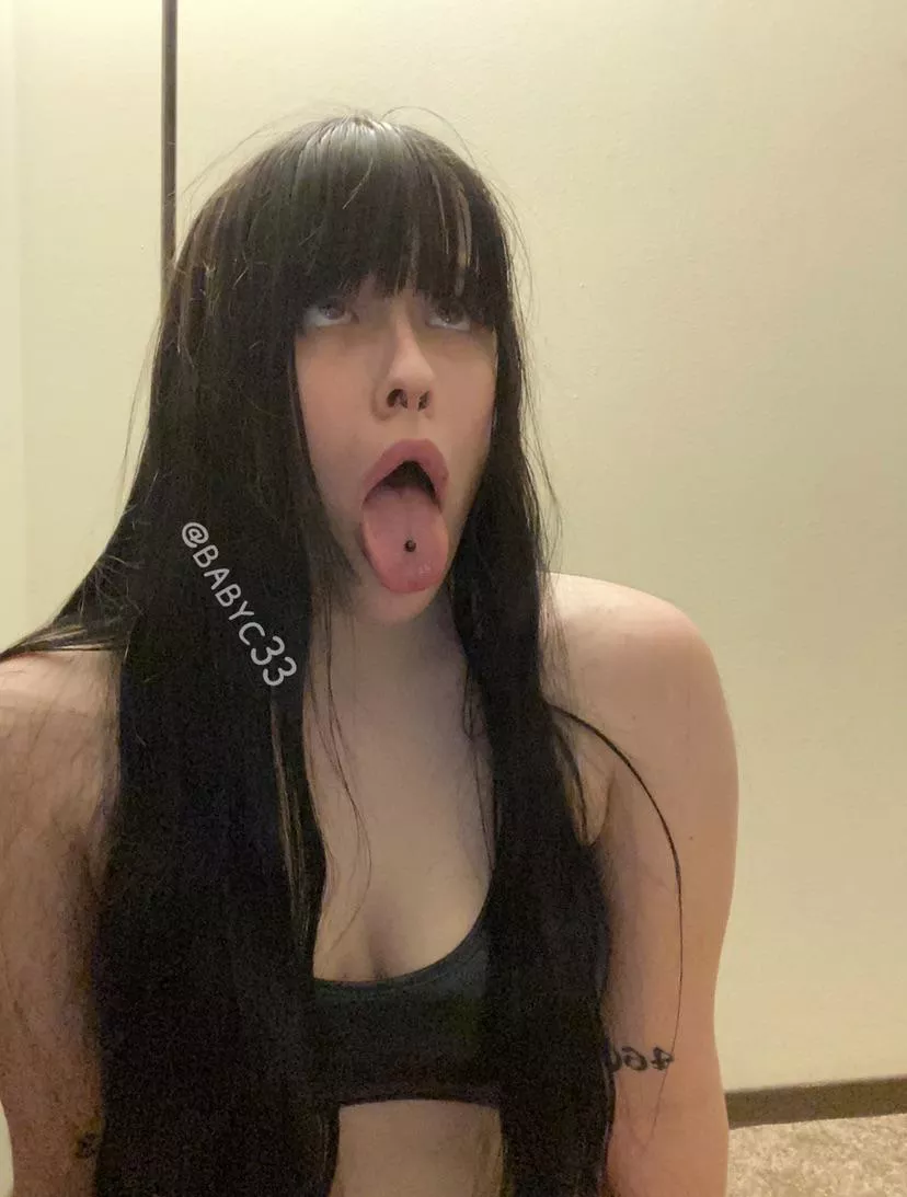 My throat needs a cock. Can you help?