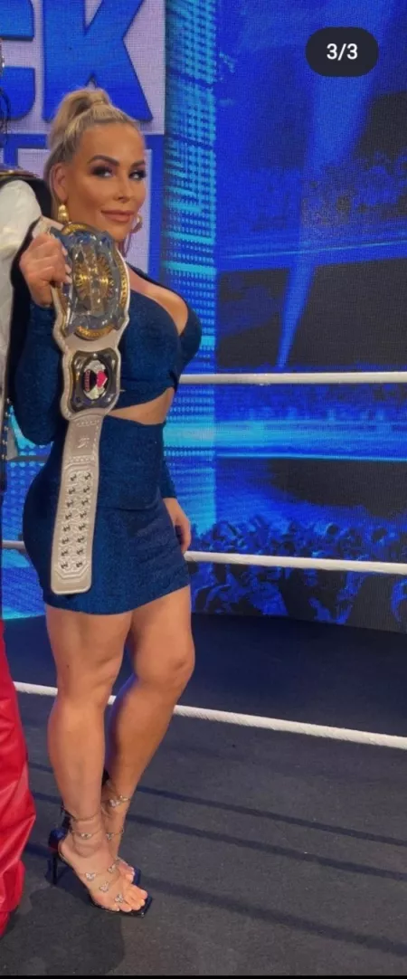 Natalya really has that pornstar body