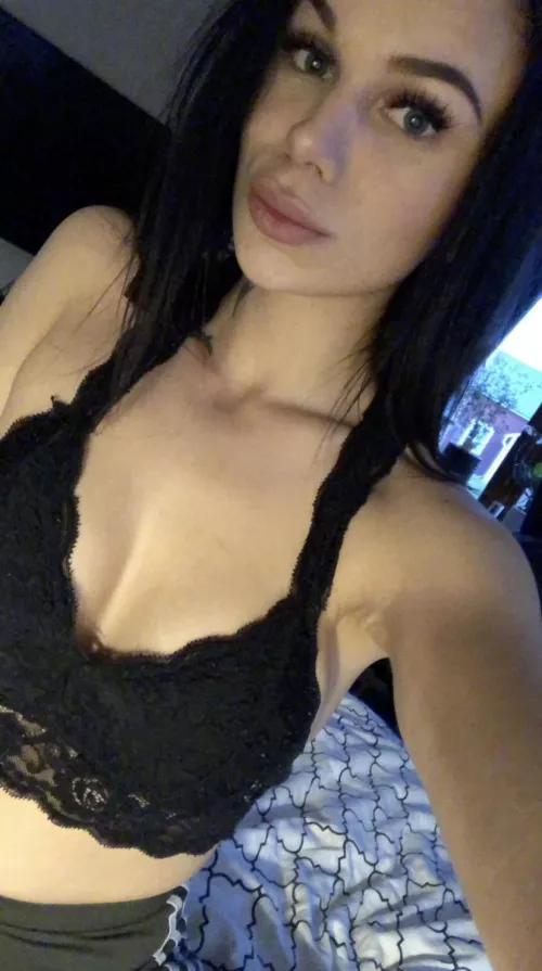 Naughty girl looking for some naughty fun 😋(19) Snap: Justjessbae2