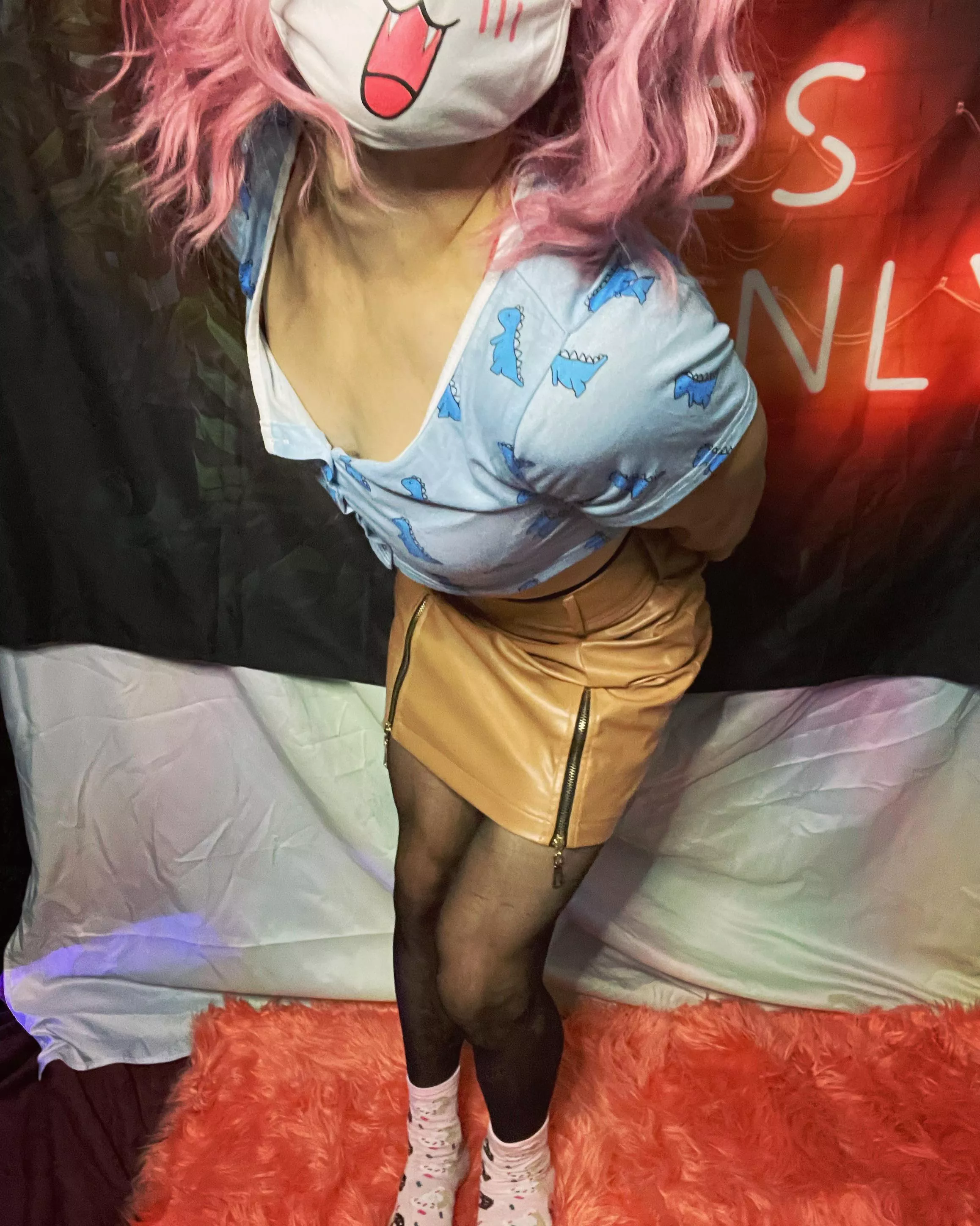 Nebula, what are you hiding in your hands behind your back?? -β¨Nebula: uuuuh nuuuuthingggg? π€₯π€«π€―π Nebula, what are you hiding in your hands behind your back?? -β¨Nebula: uuuuh nuuuuthingggg? π€₯π€«π€―π