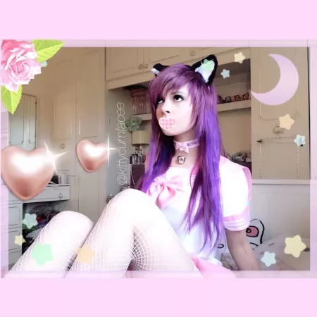Neko Dress-Up. Purple Hair.