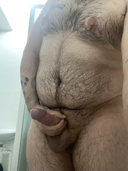 Never posted anything like this before… do we like hairy guys here?