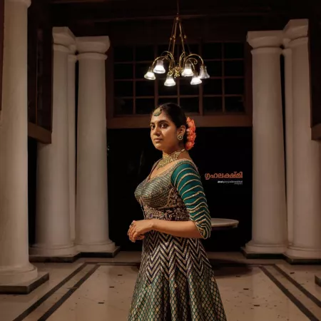 Nimisha Sajayan, South Indian actress torpedoes