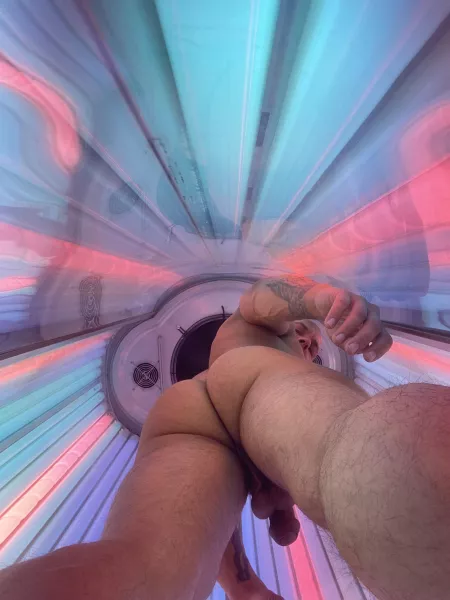 No tan lines here 😈