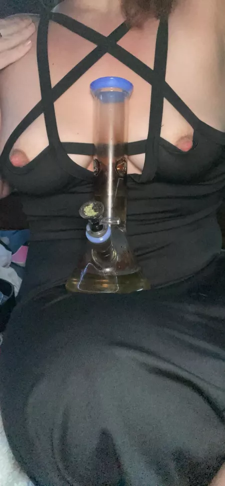 Nothing as good as getting home from work, taking the bra of[f], and hitting it deep 💨