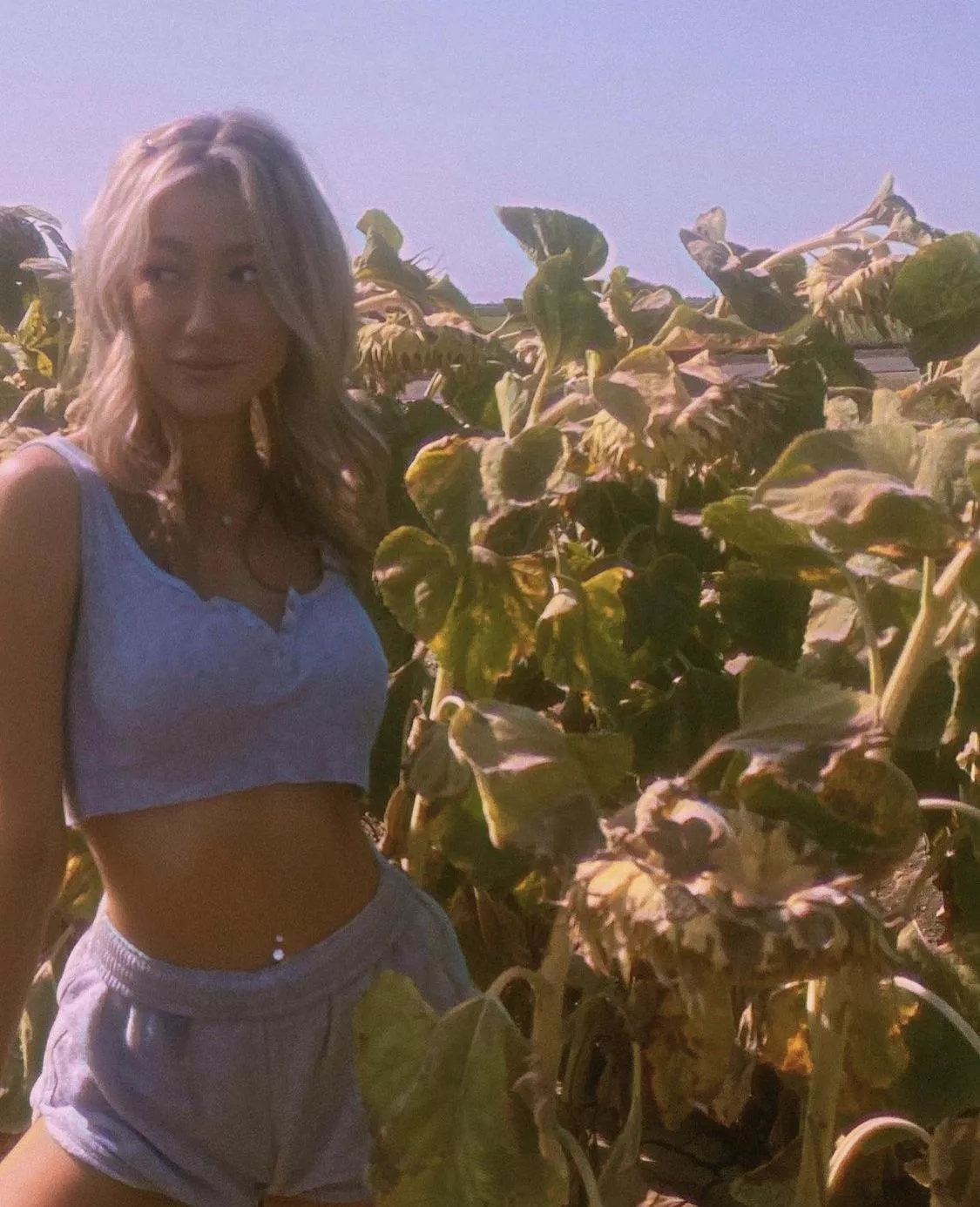 Nothing hotter than a crop top and belly button piercing 😍