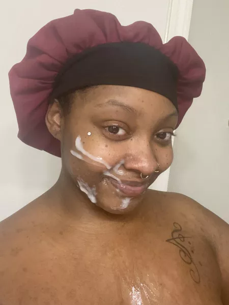 Nothing just hanging around 🤣😁