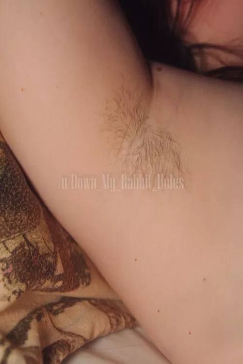 Now that it's finally cold I can let it get long again. 😊😊😊