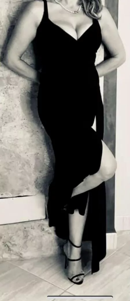 Off to a party! What do you think of my 49 YO (f) body?