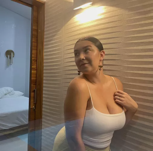 Off to dinner we go. 🎃