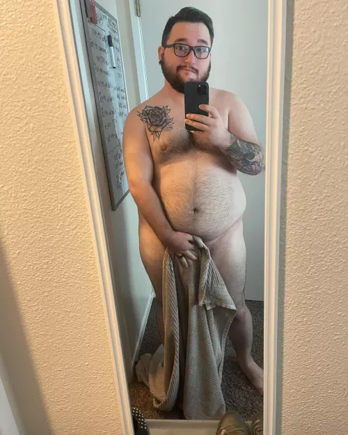 Oops my towel is slipping Instagram•twitter @justalostbear