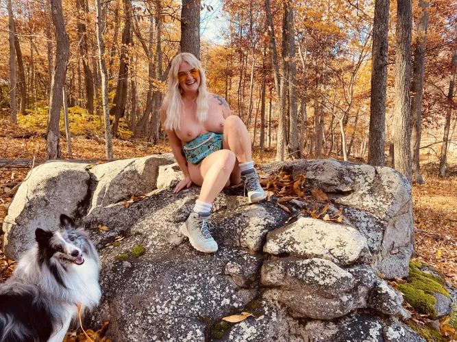 “Out of all the paths you take in life. Make sure a few of them are dirt” 🍁 🍁