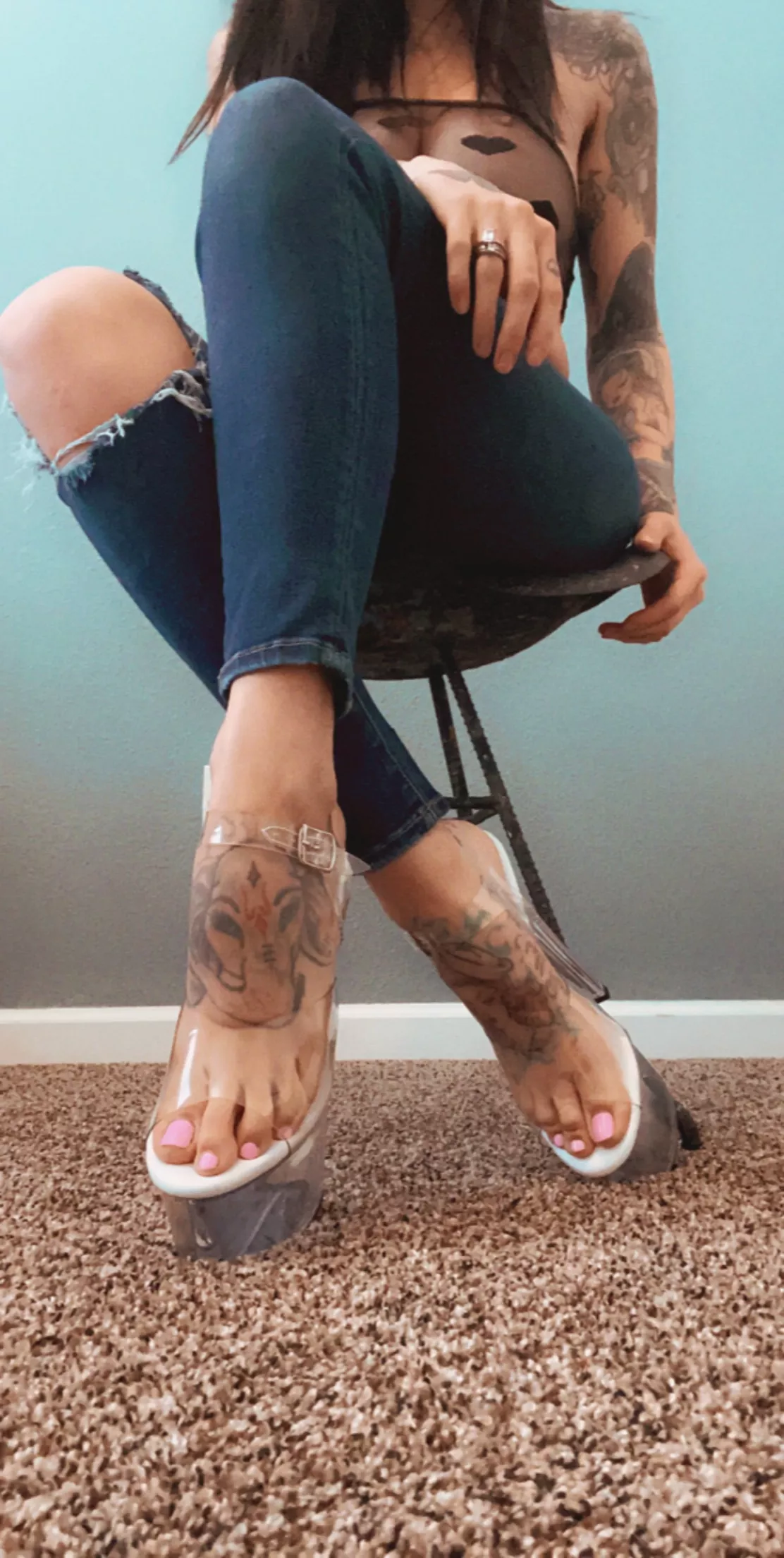 pink toes here💘